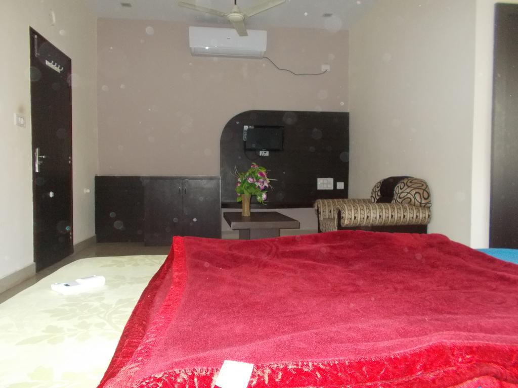 Hotel Rudraksh Virani Exterior photo