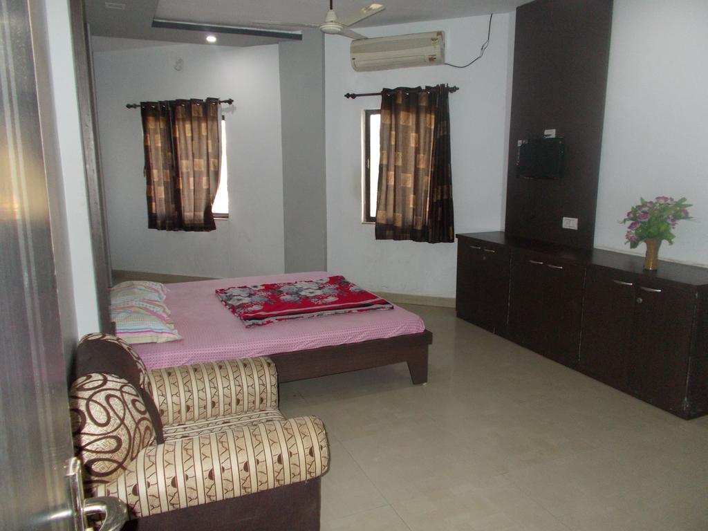 Hotel Rudraksh Virani Exterior photo